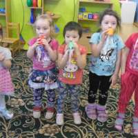 Интересные занятия в разновозрастной группе Конченбургского детского сада проводит воспитатель Зайнутдинова Фанзиля Ариповна